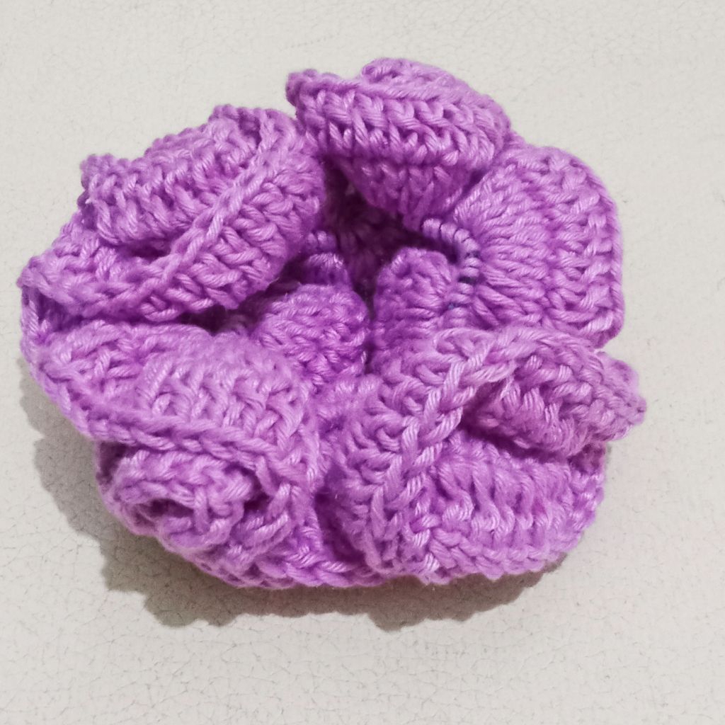 Scrunchie Rajut/ Ikat rambut rajut