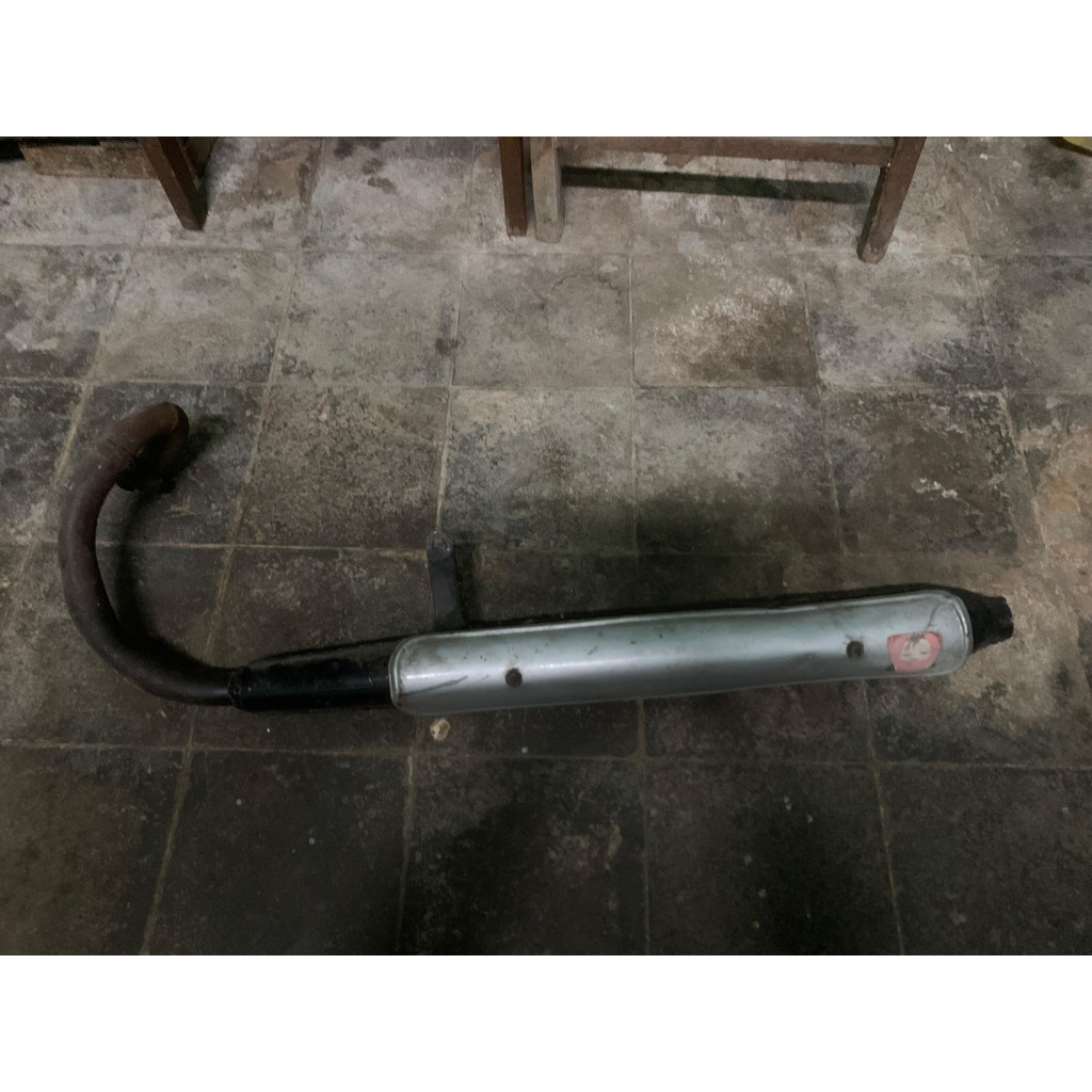 KNALPOT scrambler Yamaha V80