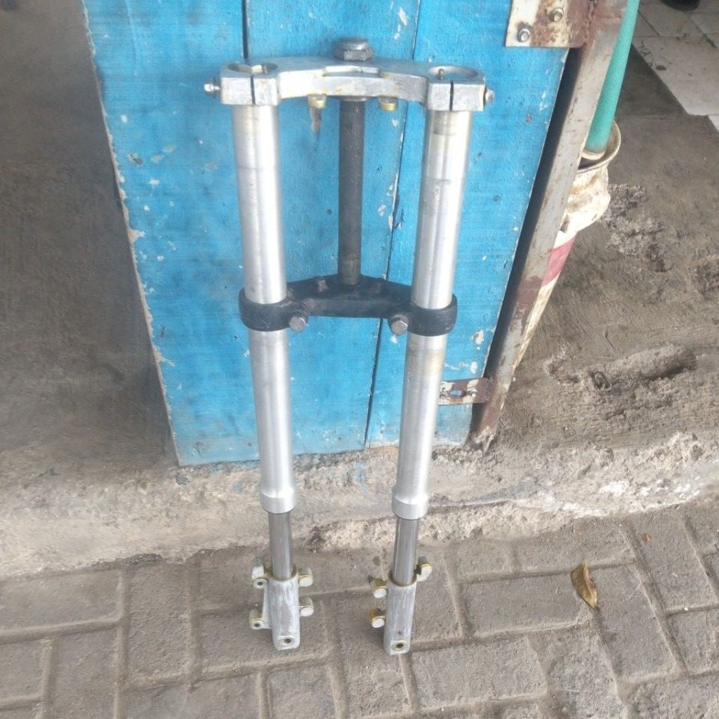 shock depan usd Minerva bekas original