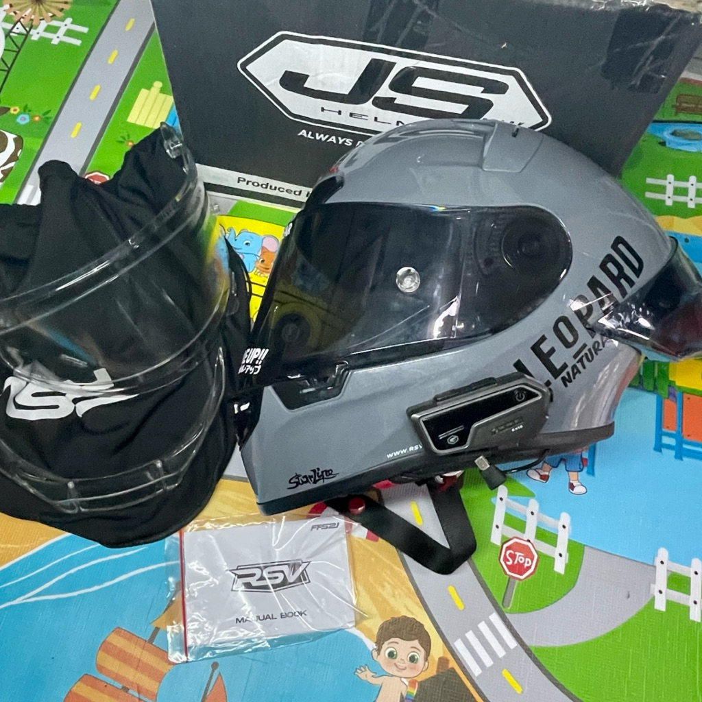 Helm RSV full face leopard platinum grey