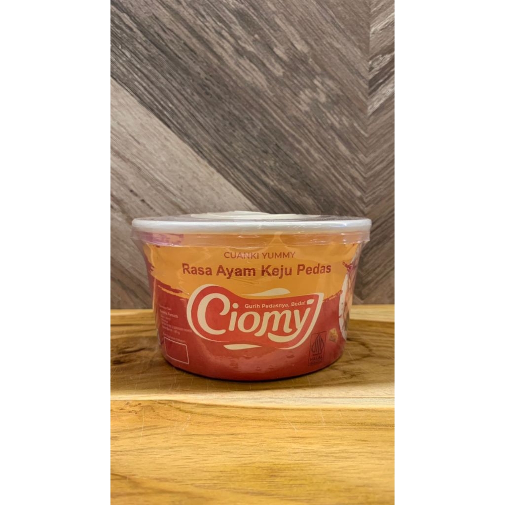 

CIOMY cup rasa AYAM KEJU PEDAS