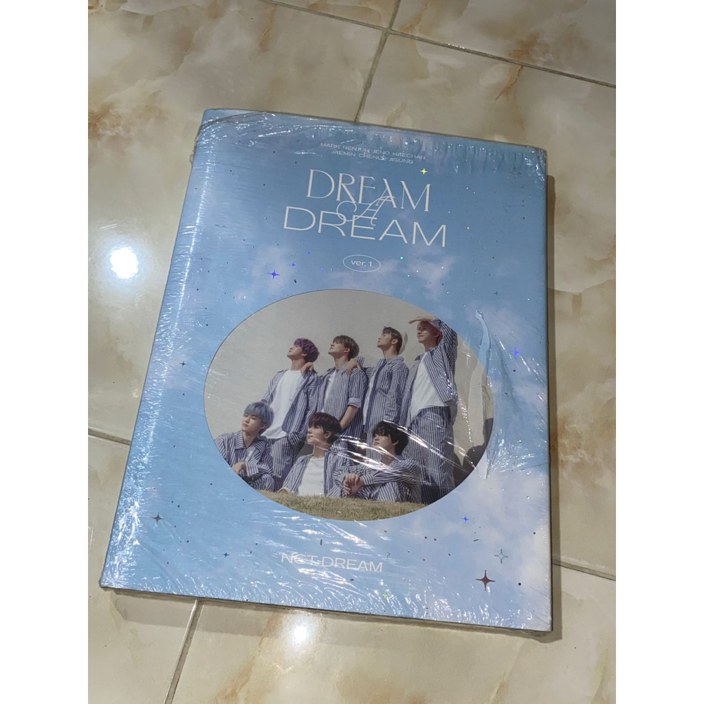 [READY STOCK] NCT DREAM PHOTOBOOK ONLY - DREAM A DREAM VER. 1