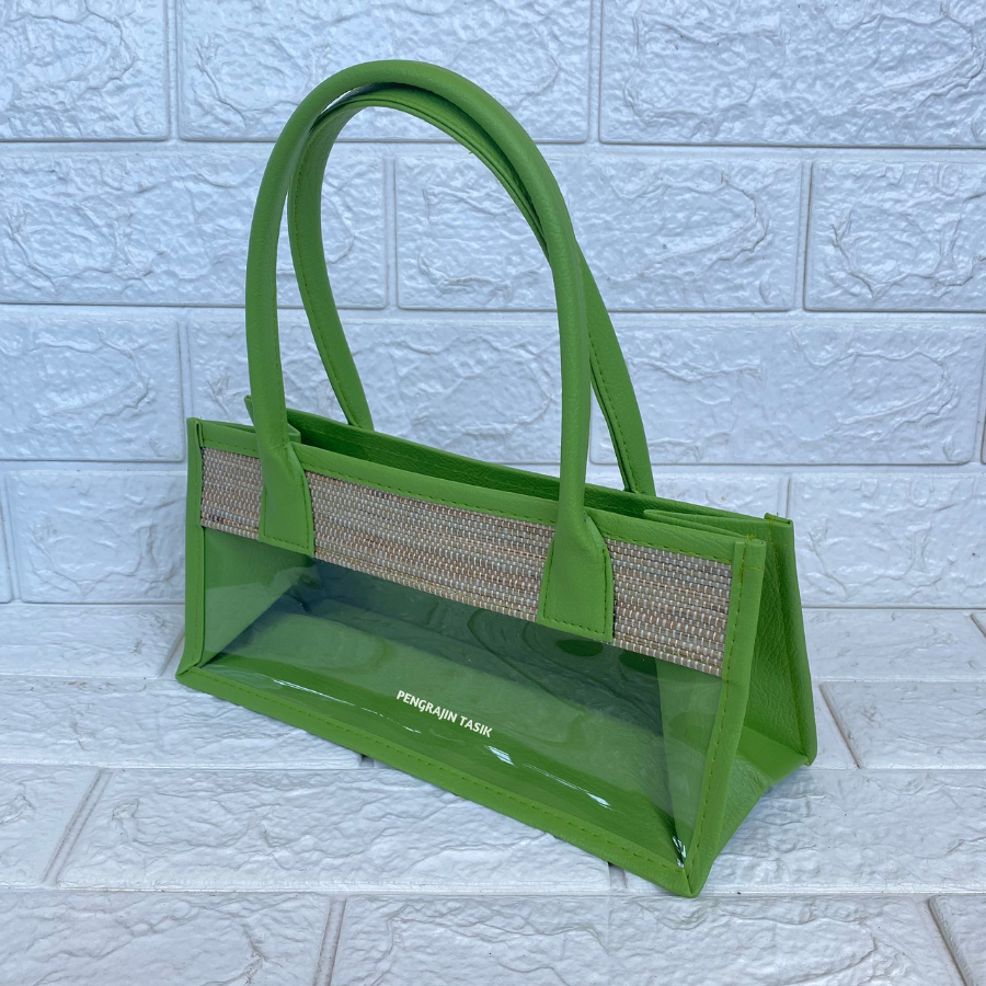 

Tas Hampers Mika Mendong Untuk 3 Toples Silinder (Hijau) Tas Parcel Mika Transparan