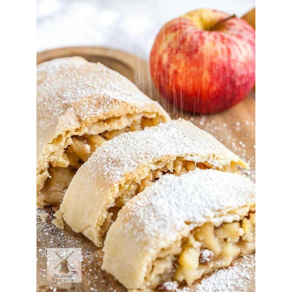 

Traditional and Original Viennese Appel Strudel 20 cm