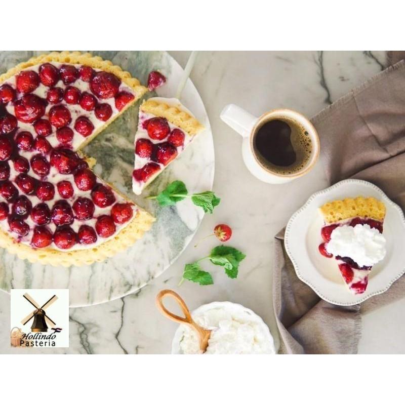 

German Strawberry Cake with Vanilla Pudding Ø 19 cm or Ø 23 cm