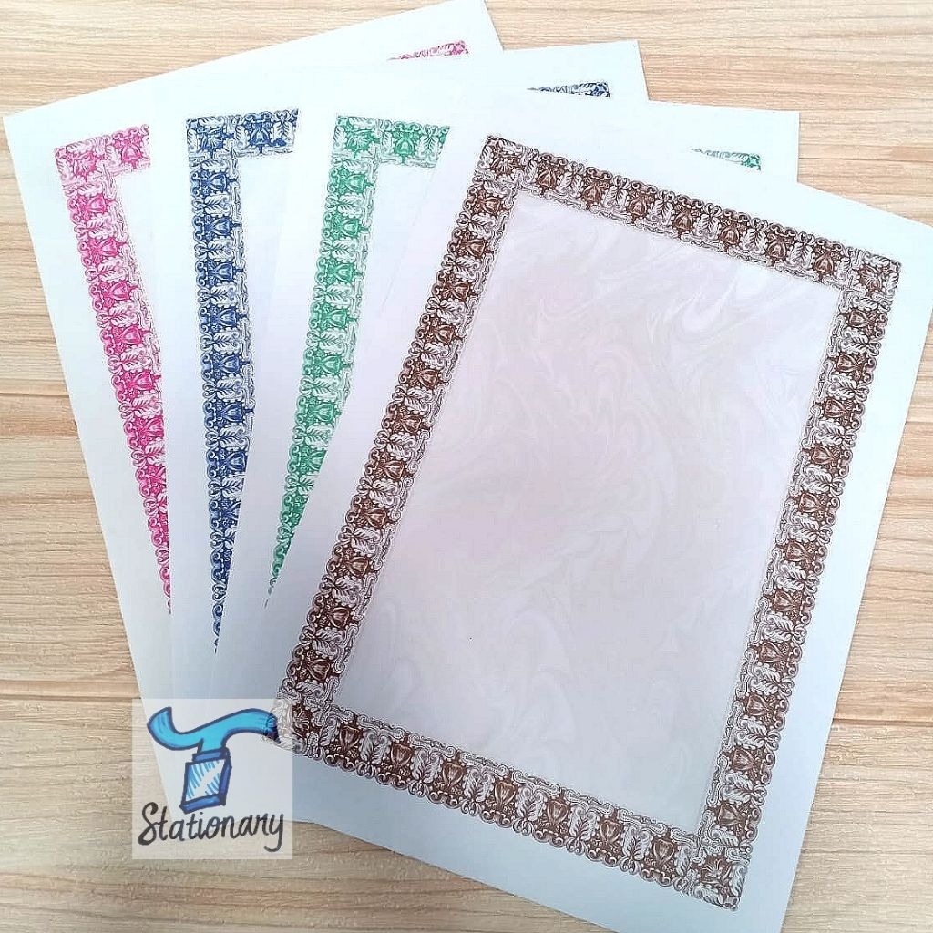 

Kertas Blangko Piagam / Kertas Blanko Ijazah BC Motif Piala (Gramatur 160gr).