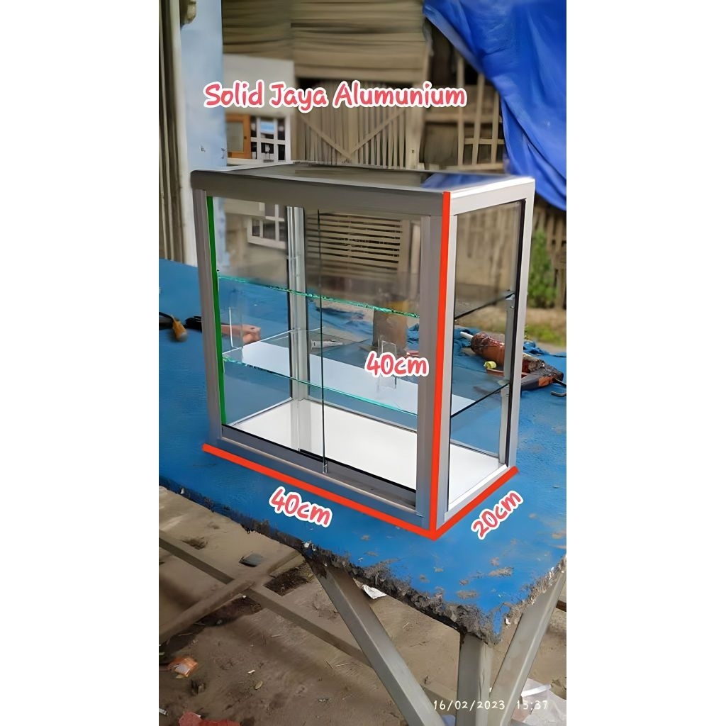Etalase Kecil Aluminium dan Kaca untuk Pajangan Makanan, Tersedia Ukuran 40x40x25 cm