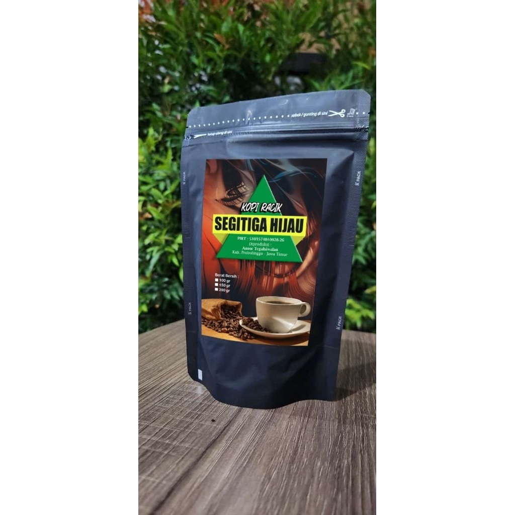 

KOPI RACIK SEGITIGA HIJAU