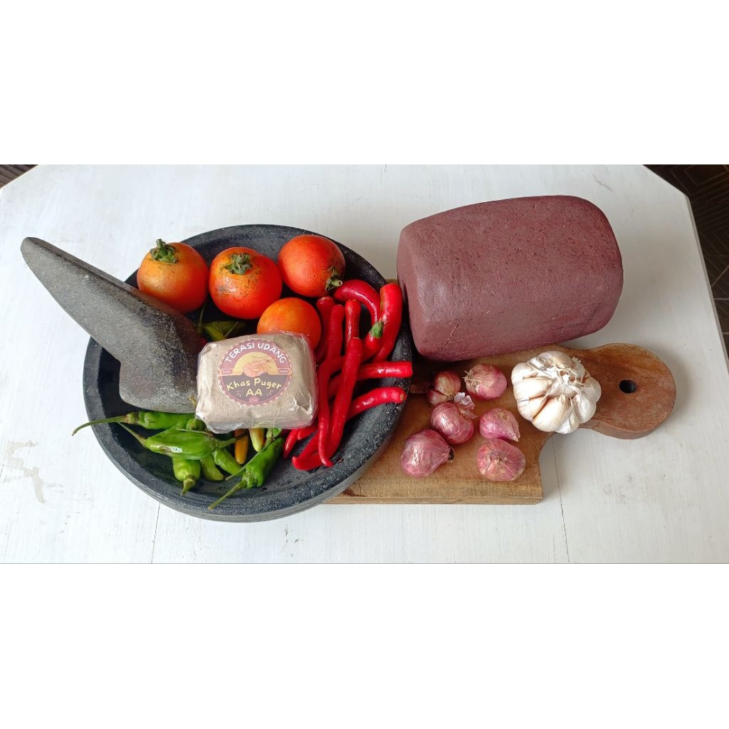 

Terasi udang khas Puger kemasan 1kg