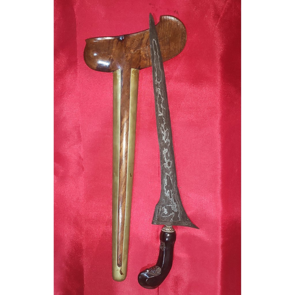 Keris Daphur Brojol  Est. Tangguh Tuban Sepuh