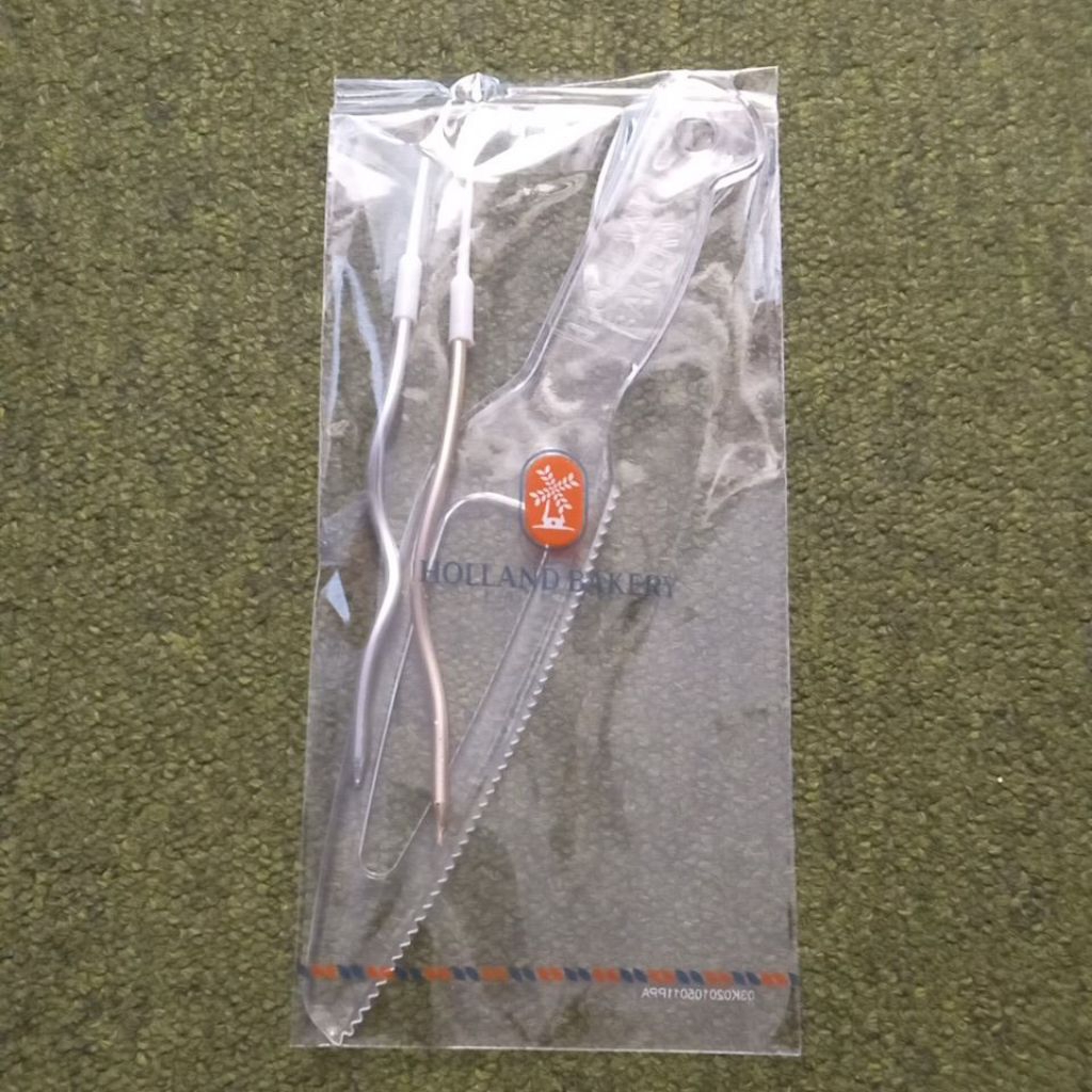 ALAT POTONG KUE ULTAH BAHAN PLASTIK BENING HOLLAND BAKERY