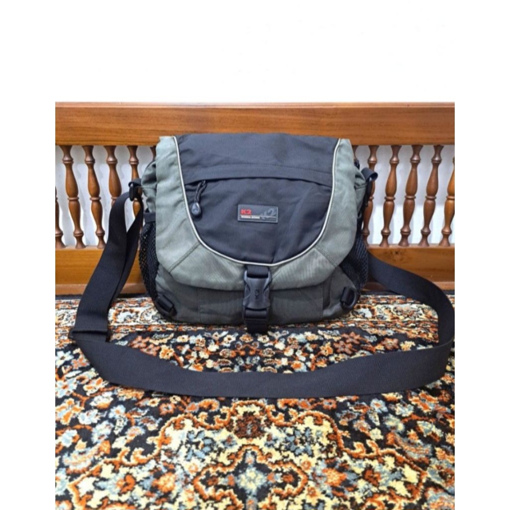 Tas sling bag k2