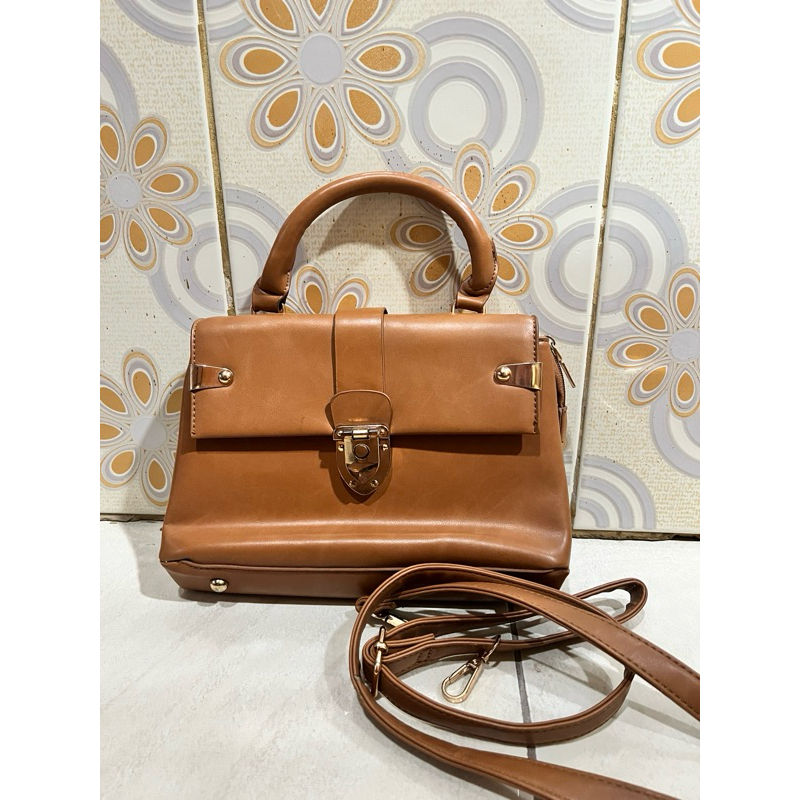 PRELOVED TAS WANITA FLADEO
