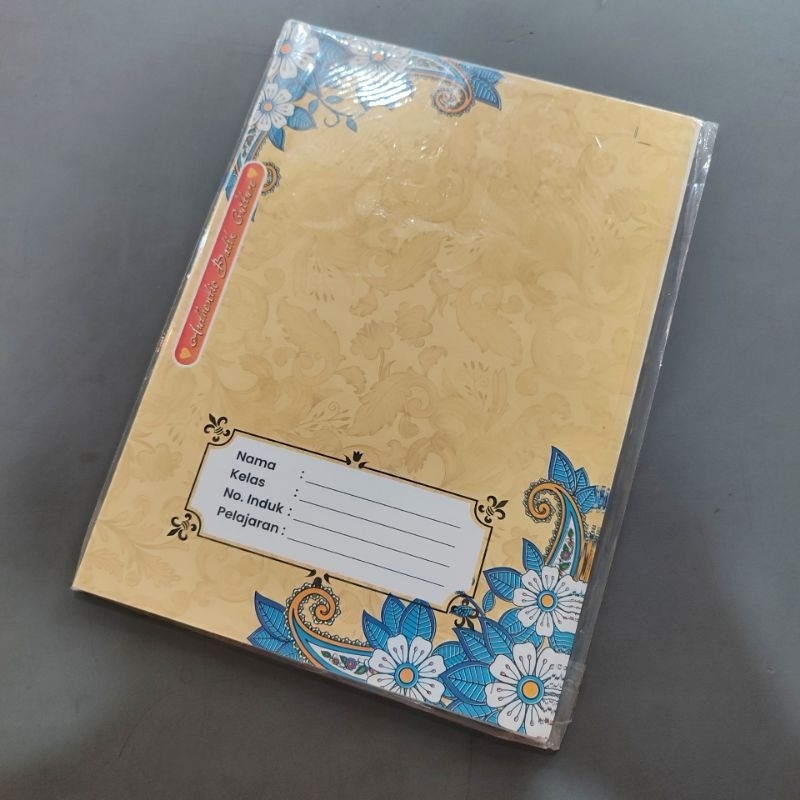 

1 Pak Sampul Buku Tulis Batik Isi 20 Lembar Warna Kuning ( Ukuran Kwarto )