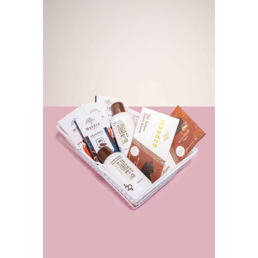 

SPECIAL VALENTINE'S BUNDLING | Moodco X Milano Ashley