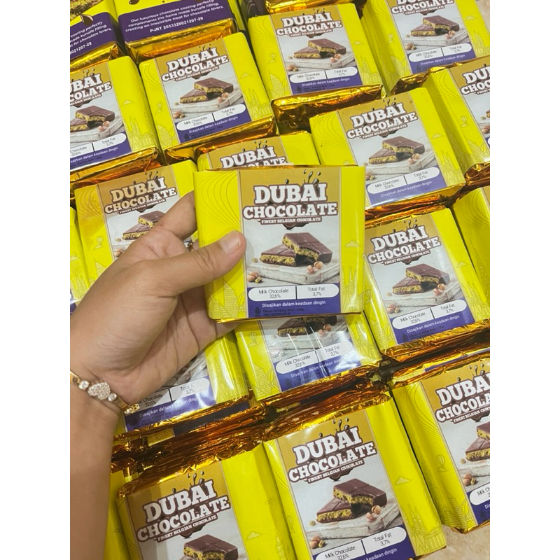 

COKLAT DUBAI PISTACHIO