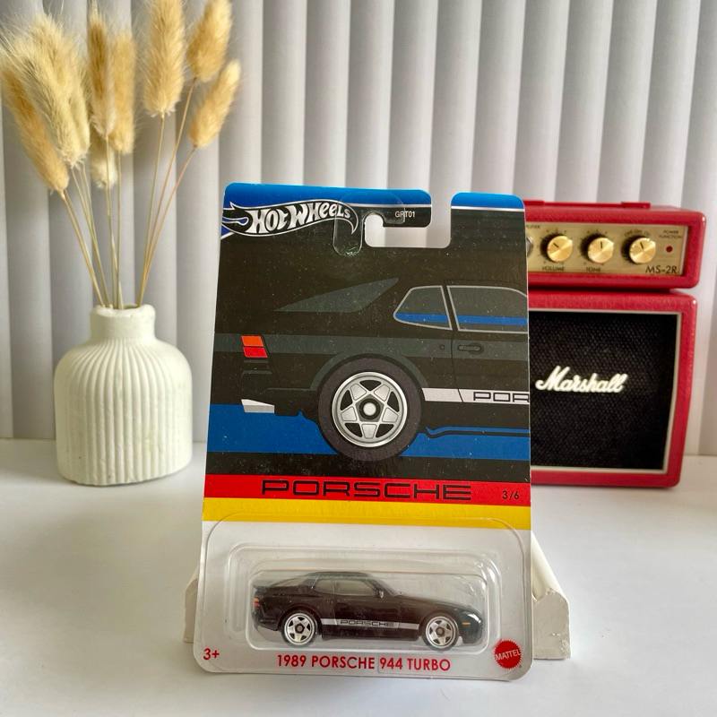 Hot Wheels PORSCHE 1989 Porsche 944 Turbo