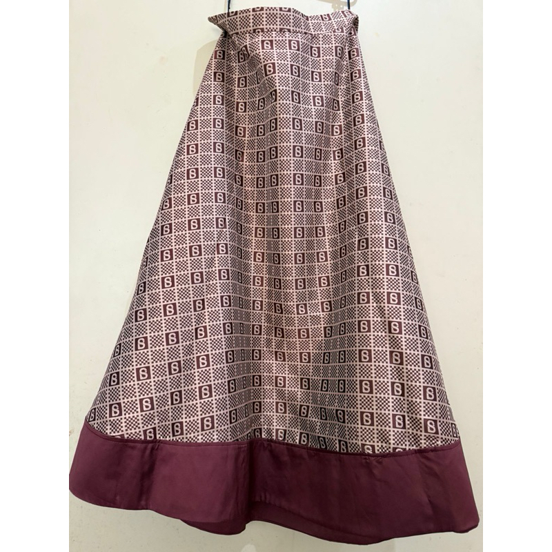 preloved Rok Buttonscarves monogram(jangan di co)