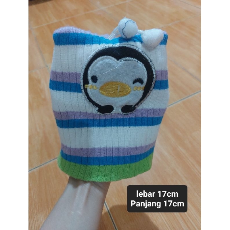 Topi anak preloved secondhand seken bekas. Topi perempuan / cewek anak-anak