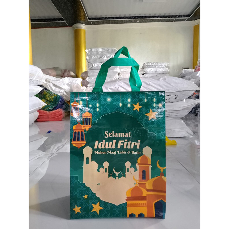 

Produk baru Tas Hampers Lebaran Ukuran 30x40x15 per lusin isi @12pcs