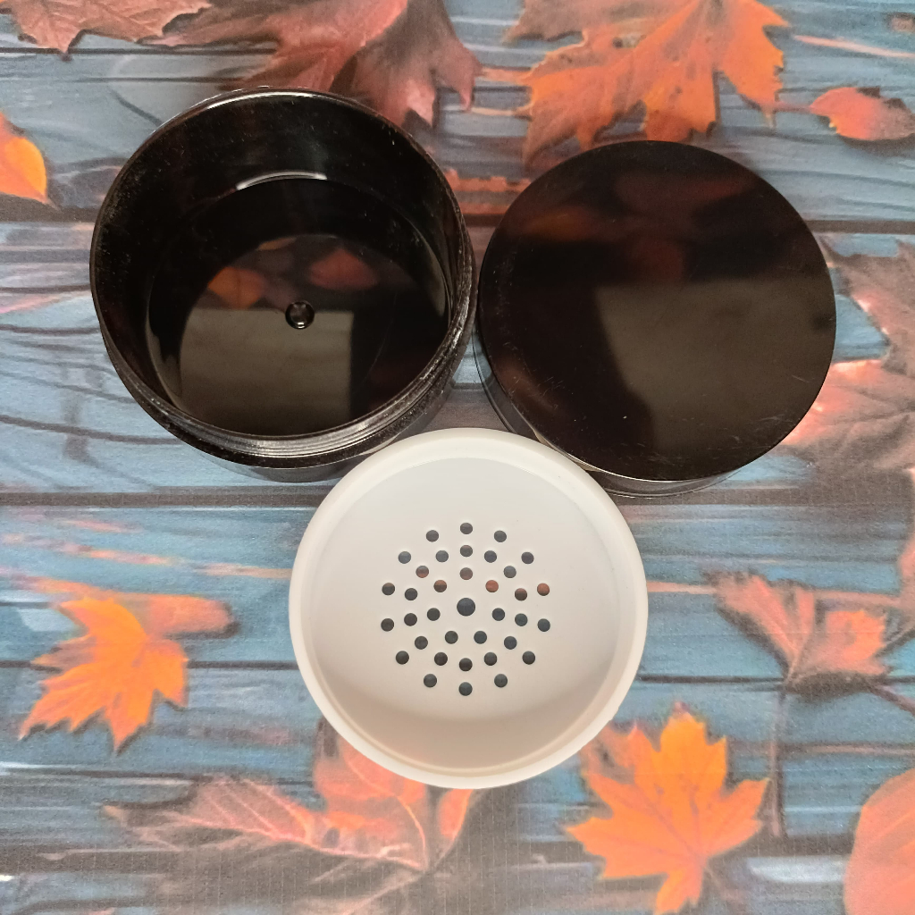 Pot Loose Powder Minimalis 20Gr Hitam Hitam List Silver