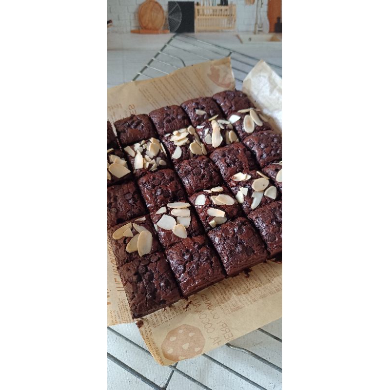 

fudgy brownies ukuran 20x20cm
