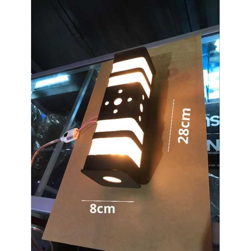 lampu dinding / lampu pilar kotak