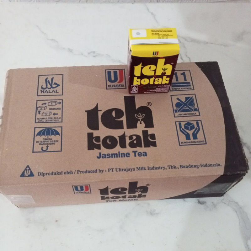 

x1 Karton Teh Kotak Jasmine 200ml 200 ml Ultrajaya