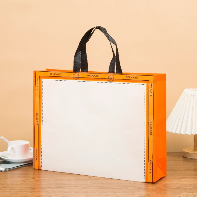 

Varian M-52 / Tas Jinjing / Tas Belanja / Tas Spunbond / Tas Souvenir / Tas Jinjing Wanita / Tas Lipat / Tas Kado / Kantong Belanja