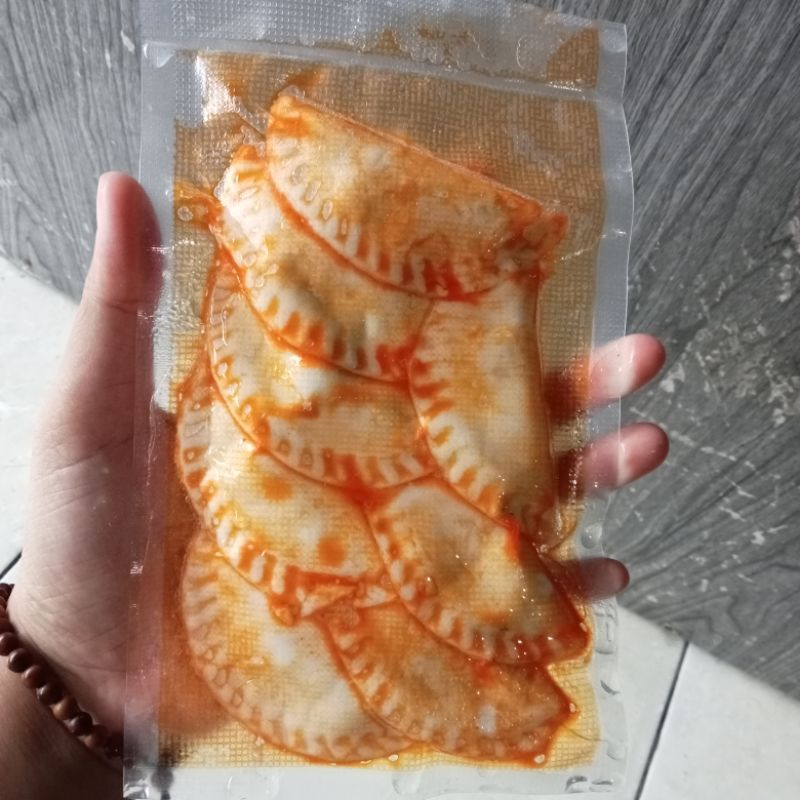 

CIRENG ISI AYAM SUWIR PEDAS (isi 8 pcs)