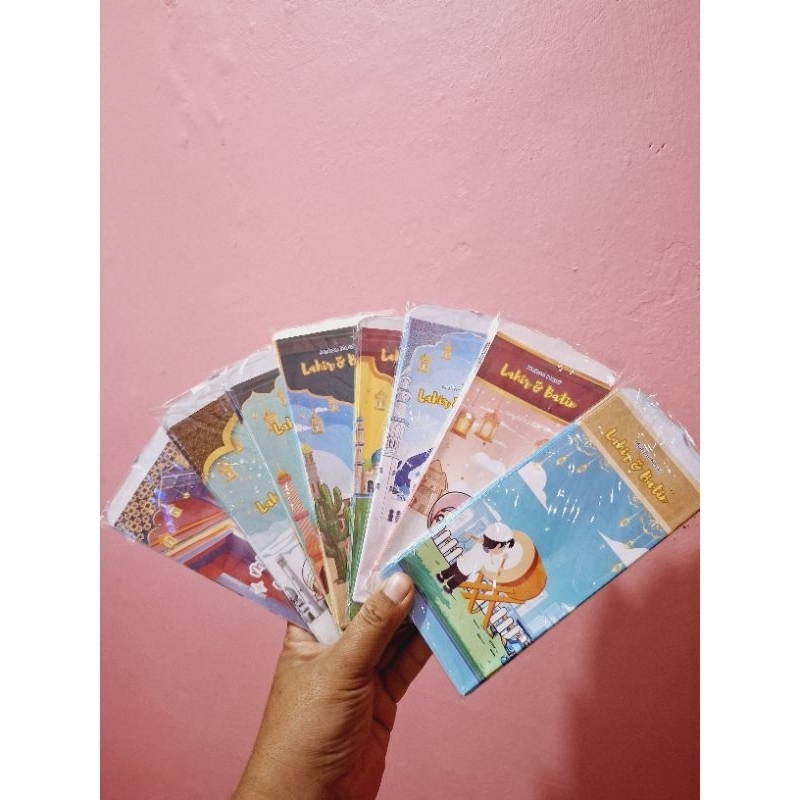 

AMPLOP LEBARAN JUMBO ISI 10 PC KARAKTER KARTUN LUCU ANGPAU IDUL FITRI