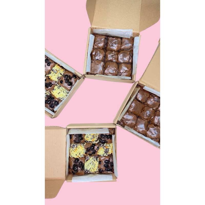 

Fudgy Brownies 4 Box (Hampers Lebaran)