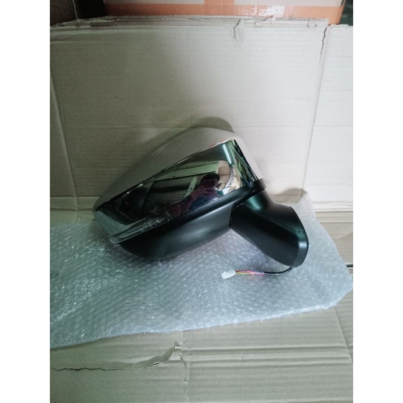 Spion Mitsubishi Xpander Ultimate EXCEED CROSS SPORT kanan Original