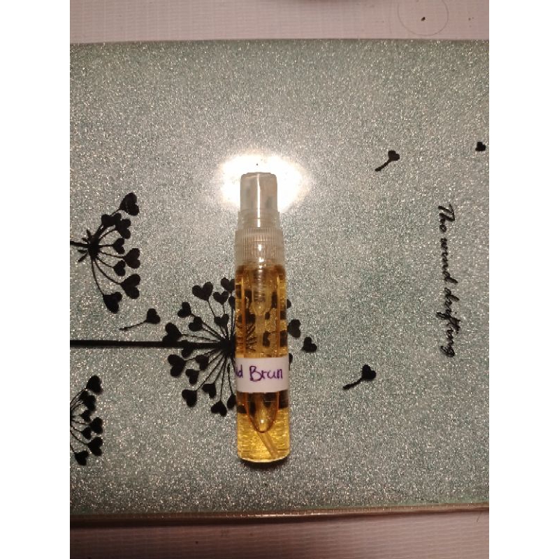 decant Parfum liquid brun