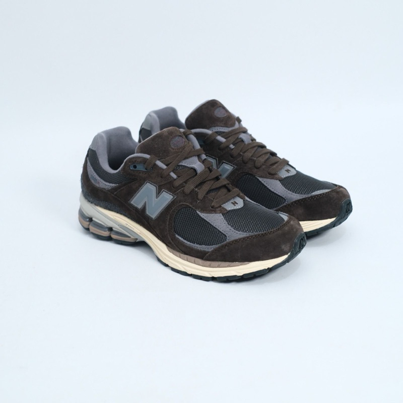 NEW BALANCE 2002R lunar new year ruch earth