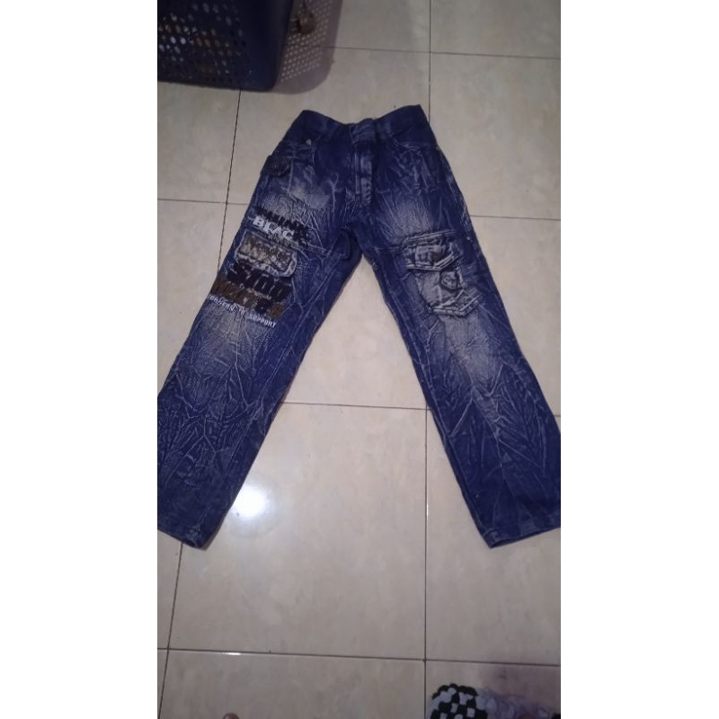 celana jeans remaja laki-laki