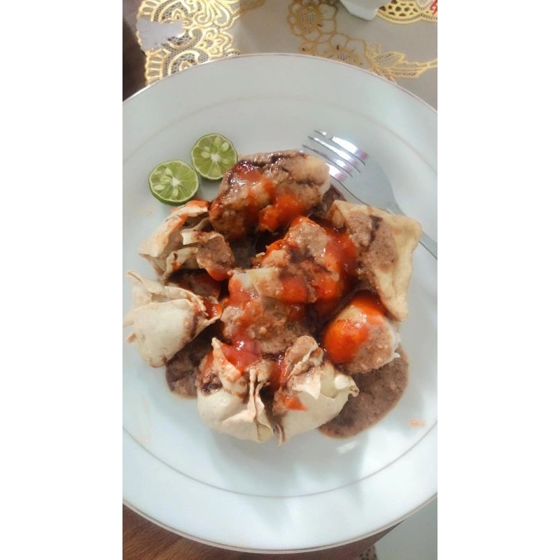 

Siomay Bandung + Es Teh Manis