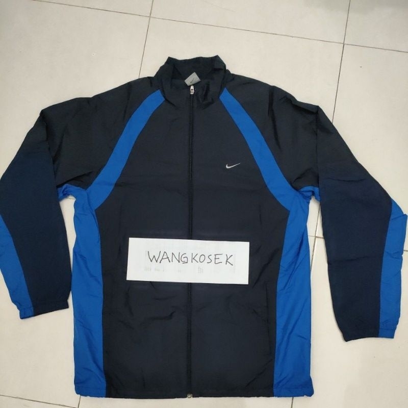 Jaket joging windbreaker Nike