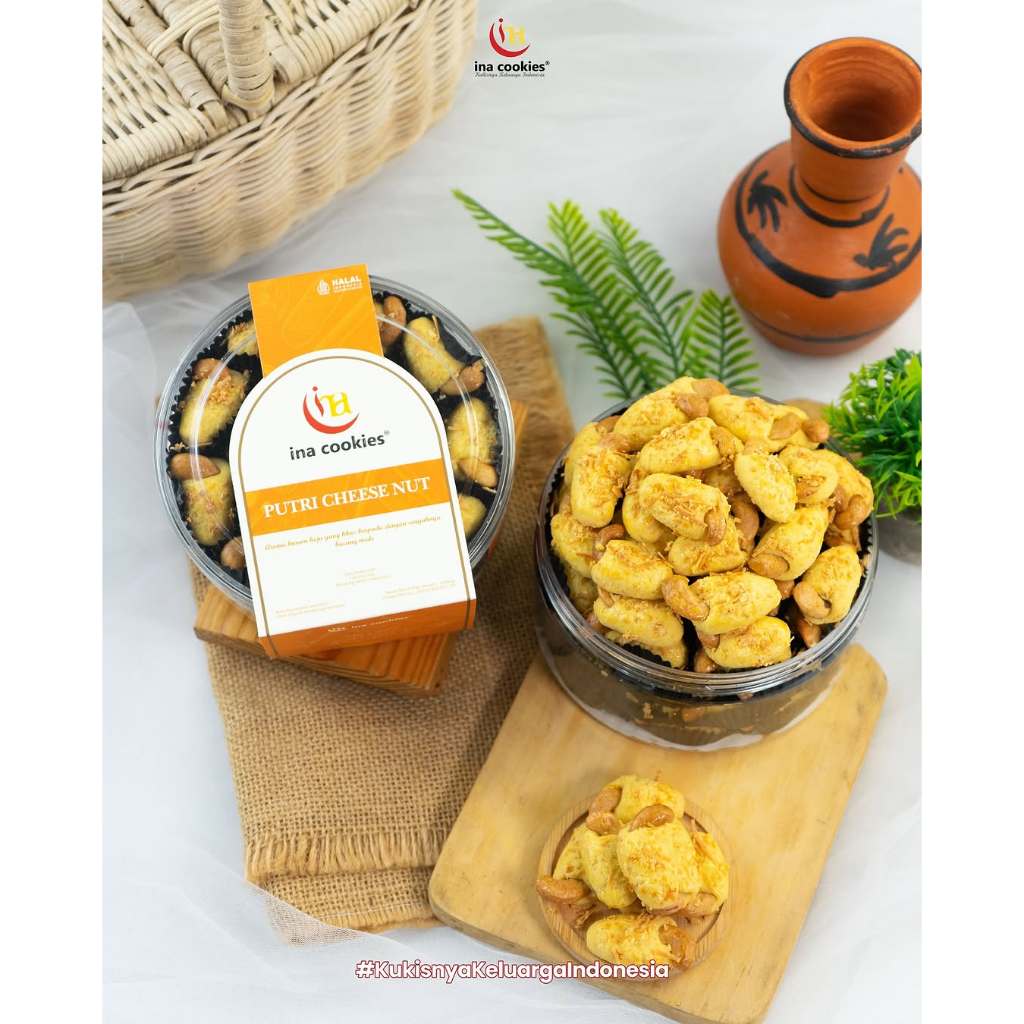 

Putri Cheese Nut - Kue Kering Premium Toples Reguler by Ina Cookies