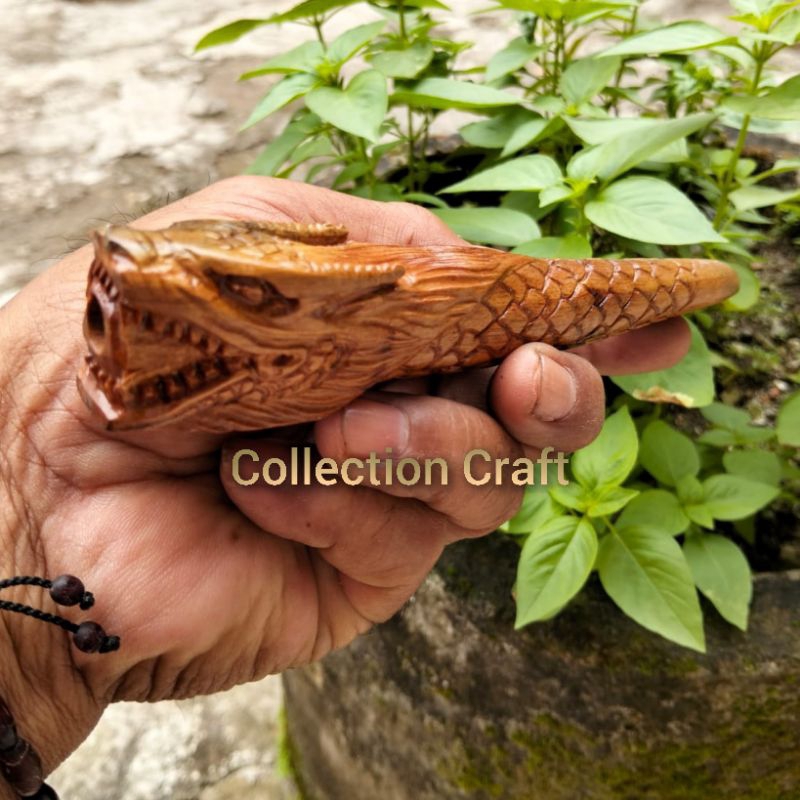 PIPA ONCE KAYU BERTUAH CENDANA UKIR NAGA SEPESIAL BAGUS  DAN ELEGAN RASA ISTIMEWA