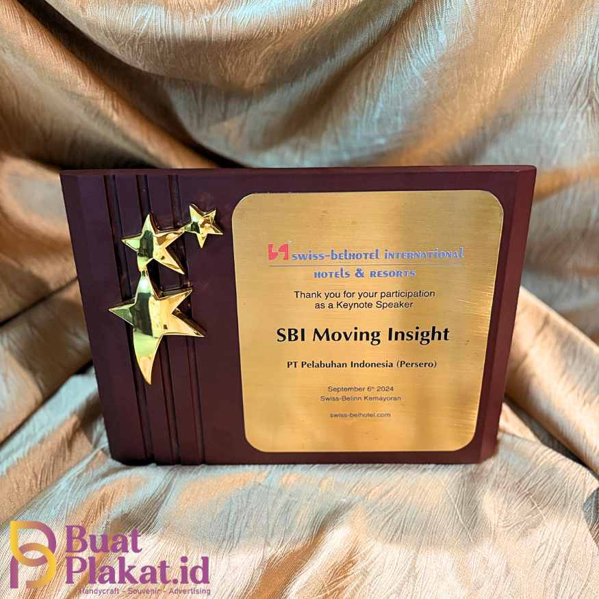 PLAKAT INSTAN FREE BOX - Plakat Kayu Bintang Emas Custom Mewah Souvenir Penghargaan Perusahaan