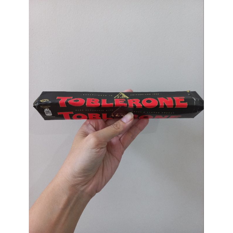 

toblerone dark/crunchy almond/Fruit&nut 100 gr (READY PROMO IMPORT)