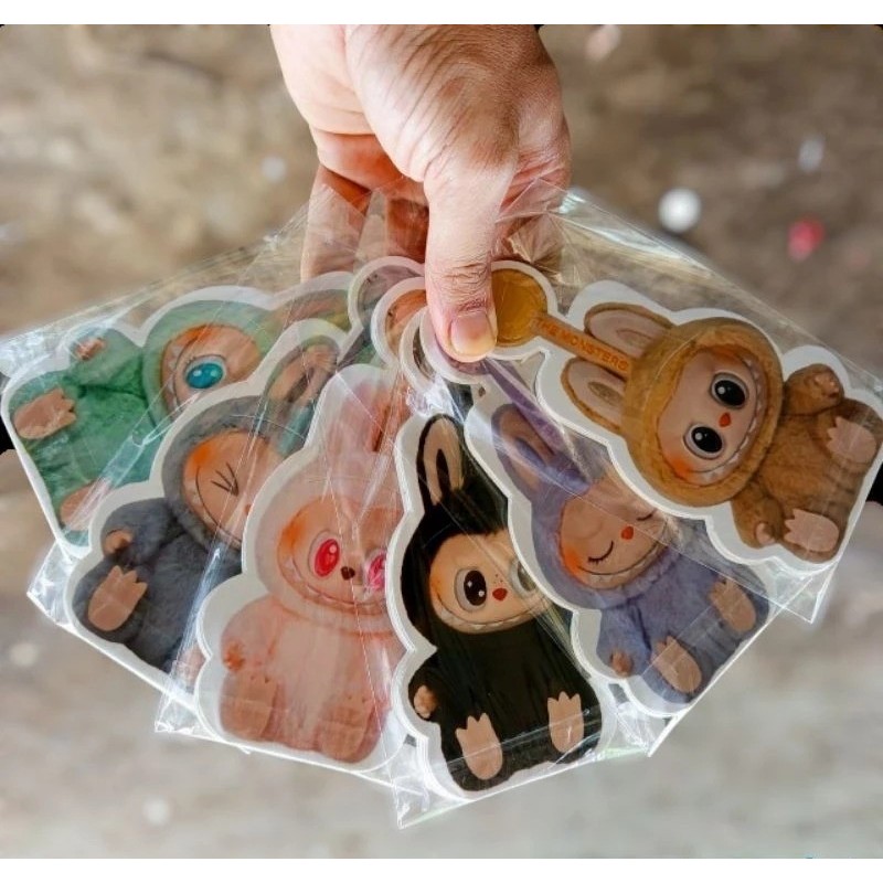 

AMPLOP LEBARAN 3D MOTIF LABUBU 1 PACK ISI 5 PCS