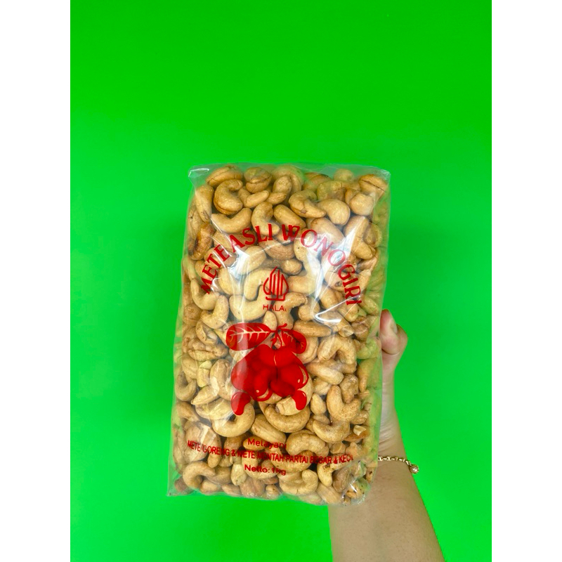 

Kacang Mete Matang Asli Wonogiri
