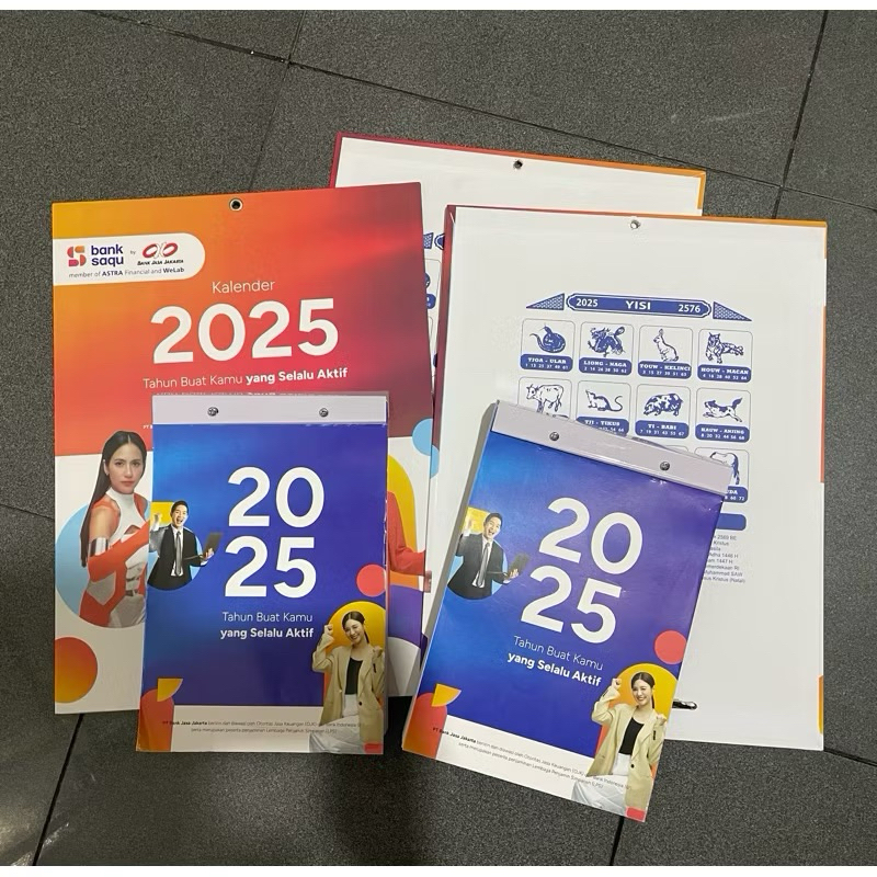 

Kalender Meja dan Kalender Harian Sobek BCA 2025 / Bank Jasa