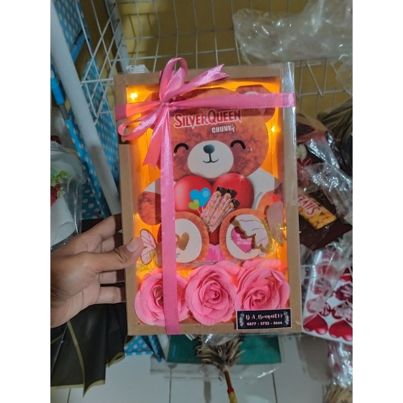 gift box coklat Silverqueen beruang
