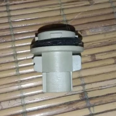 Soket fitting lampu sein Fortuner Pajero truk Canter