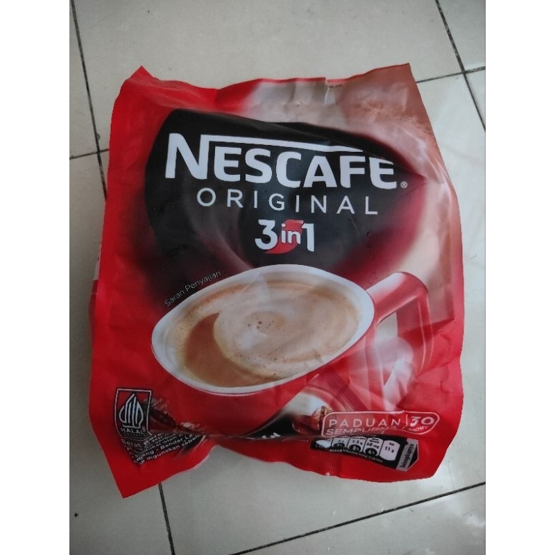 

Kopi Nescafe 3 in 1 pack isi 30 PCs exp lama