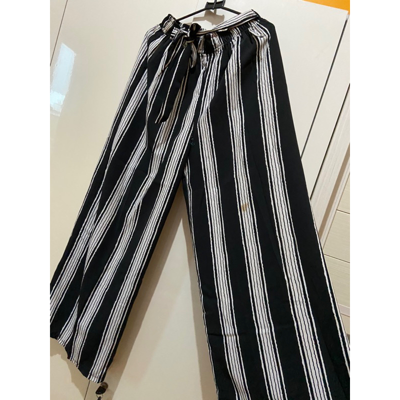 Celana Kulot Garis Hitam Putih (Bekas)