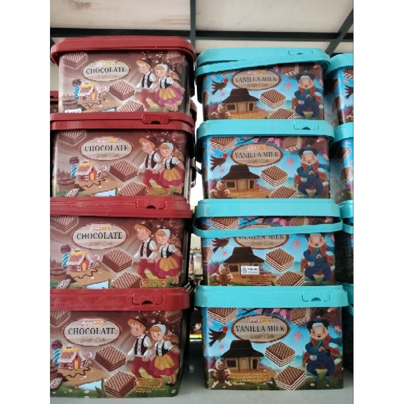 Biskitop Cube 180 g (Dus)